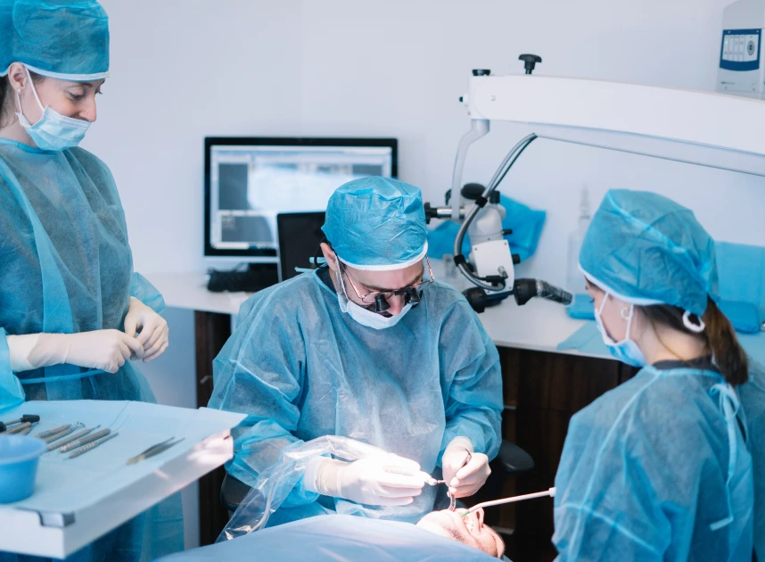 Cấy ghép implant mất bao lâu? Hành trình phục hồi nụ cười vững bền densmi 94