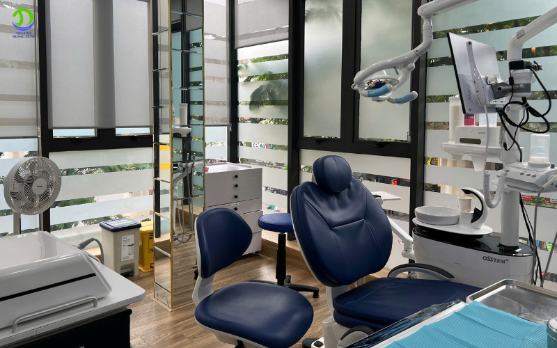 7 sự thật về tụt lợi ở người lớn tuổi: Nguyên nhân, dấu hiệu và cách phòng ngừa hiệu quả tụt lợi