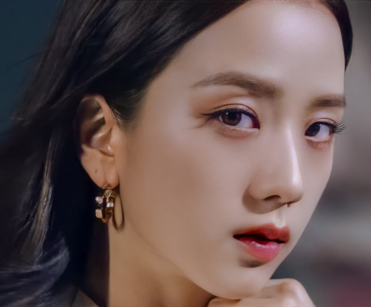 Khuôn mặt bị lệch khi chụp ảnh