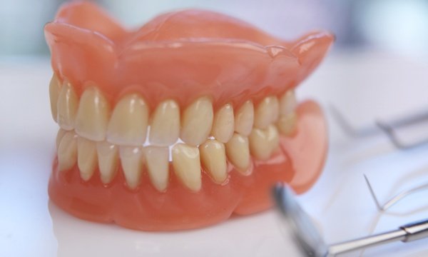 giá làm răng giả nguyên hàm