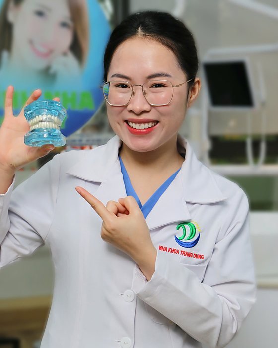 BS. Lương Thị Hà — chuyên gia chỉnh nha